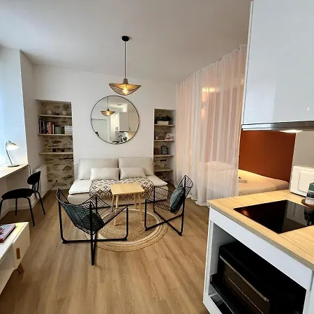 Darbefeuille, Grand Centre 2 Personnes * ナント