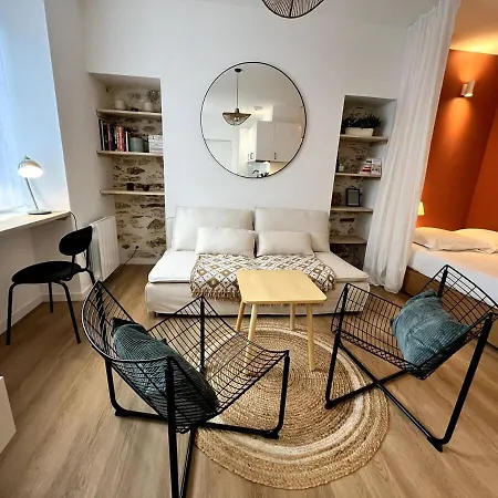 Darbefeuille, Grand Centre 2 Personnes ナント