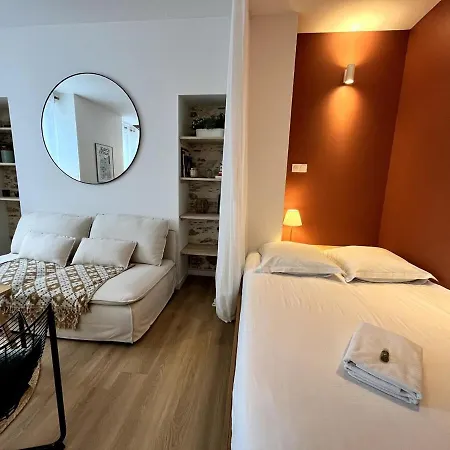 Darbefeuille, Grand Centre 2 Personnes Apartament *