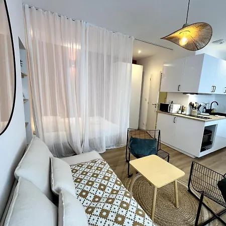 アパート Darbefeuille, Grand Centre 2 Personnes ナント