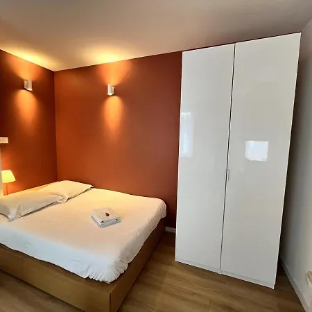 Darbefeuille, Grand Centre 2 Personnes * ナント